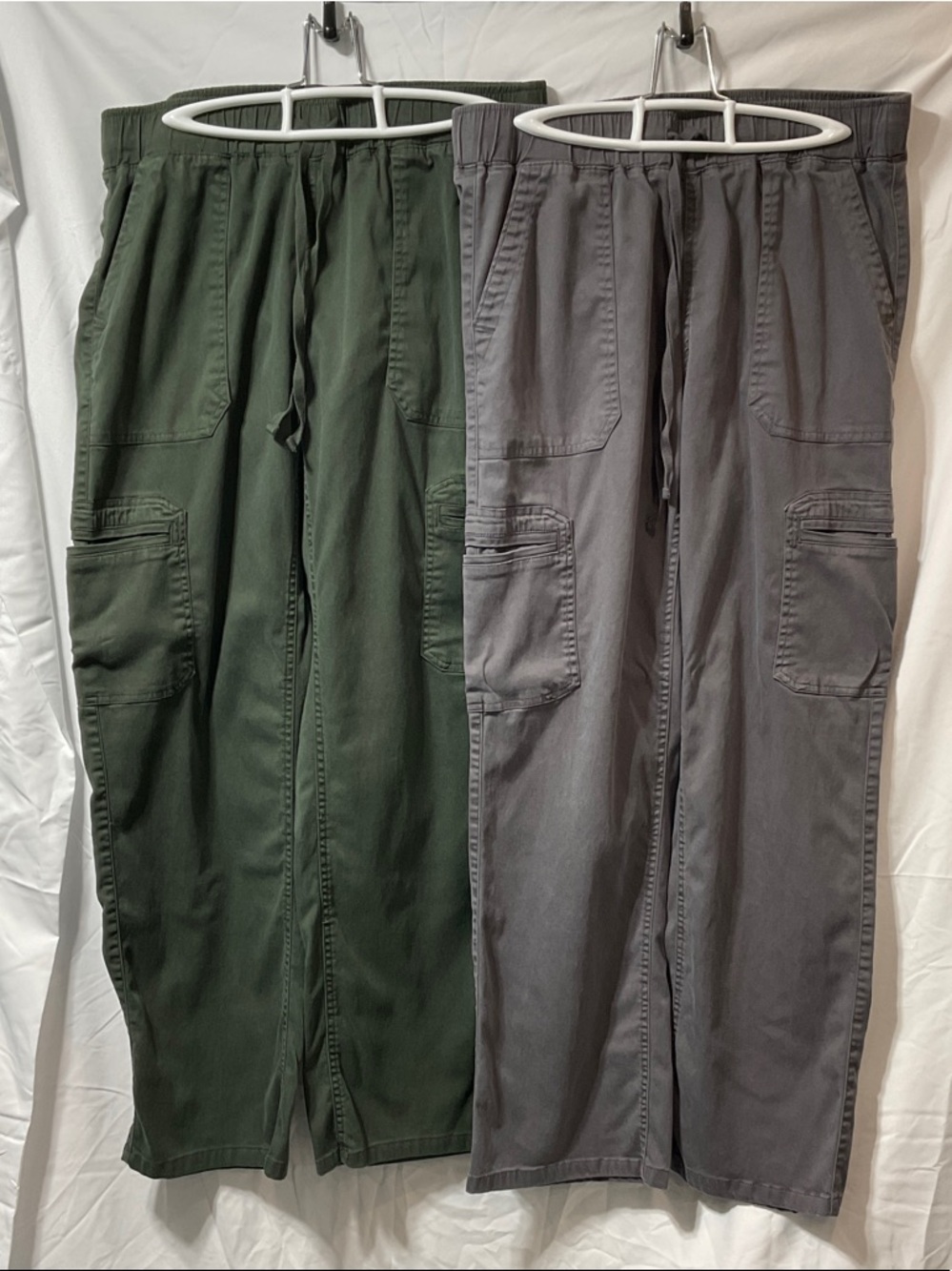 Buffalo Ladies Cargo Pants in Green and Gray. Washed but never worn.